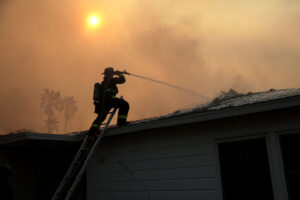 Experts caution L.A. fire victims to approach insurance claims process as ‘business transaction’